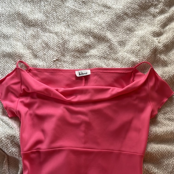 Pink dress - Picture 2 of 4